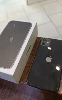 گوشی آیفون ۱۱ نرمان درحد نو دارا انتقال  مالکیت