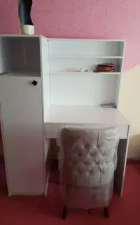 میز تحریر و مطالعه