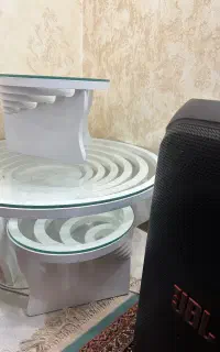 جلومبلی و میز عسلی با شیشه های سالم