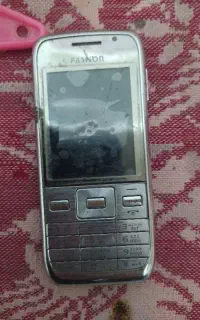 گوشی شکسته وتعمیری