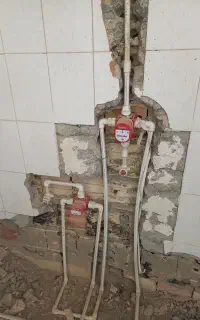 لوله کشی آب و فاضلاب و نصاب لوازم بهداشتی