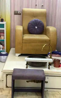 میز پدیکور همراه صندلی   جکوزی پا و پارافین تراپی