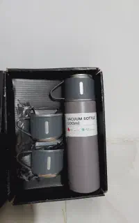 فلاسک  وکیوم با سه عدد لیوان