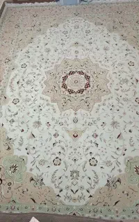 یک  جفت فرش ۱۲ متری.