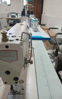 چرخکار و خیاط داخل کارگاه