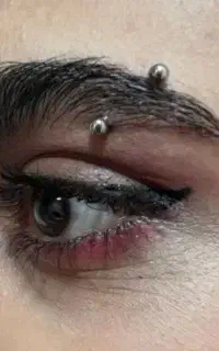 آموزش پیرسینگ در یک جلسه ظرفیت محدود