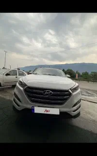توسان مدل ۲۰۱۷ داخل مارون بیرنگ درجه ۱