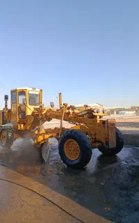 گریدر کوماتسو 705R2معاوضه باغلطک