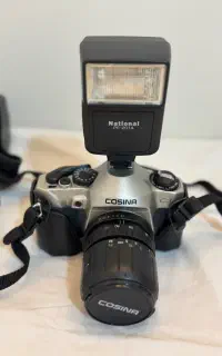 دوربین عکاسی آنالوگ COSINA ژاپنی اصل بسیار تمیز