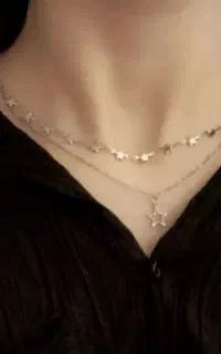 گردنبند ستاره ایی دولاین