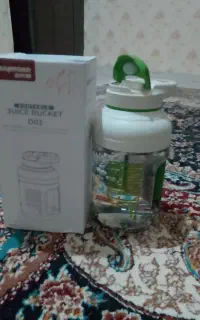 مخلوط کن و شیکر۱/5لیتری،۱۰ تیغه شارژی(نو)