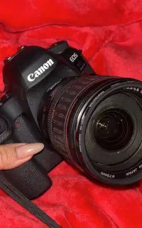 دوربین کنن6dهمراه با دو عدد لنز