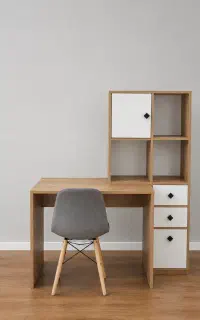 میز تحریر نوجوان