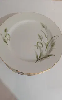 بشقاب تخت ۲۳ سانتی