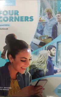 کتاب آموزش زبان فورکورنرز ۳ ( Four Corners 3 )