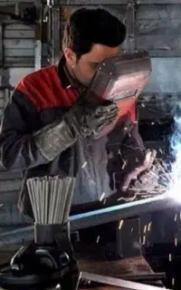 خدمات جوشکاری سیار و آهنگری وتعمیر درب آهنی حفاظ