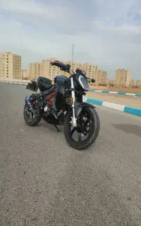 موتور سیکلت بنلی ۱۸۰s