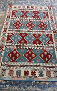 رو فرشی طرح گلیم