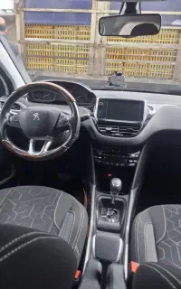 پژو ۲۰۰۸ بی رنگ بی ضربه مدل ۱۳۹۶