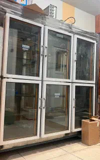 یخچال ویترینی