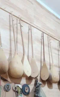 کارگاه دوتار سازی محمدحسین باغچقی