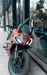 موتور CF Sr ریس ، اسب زین شده