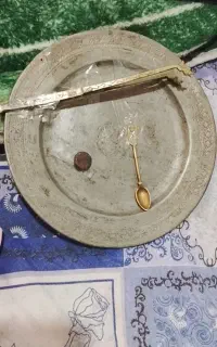 باسلام مقداری  وسایل قدیمی به فروش میرسد
