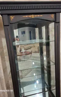 بوفه (ویترین ایستاده)