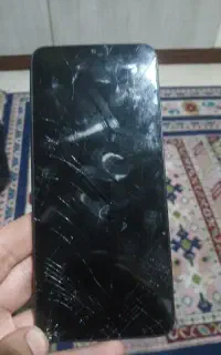 گوشی السی دی خراب بردش هم خراب شده چون افتاده