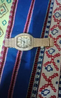 ساعت طلایی