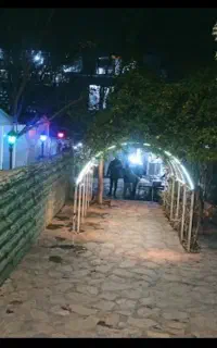 استخدام در کافه شب نشین طاقبستان