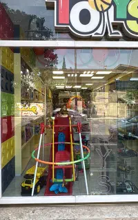 فروشنده خانم