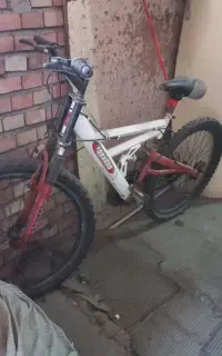 یک عدد دوچرخه دیسکی درحد نو