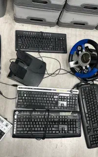 تعدادی کیبورد