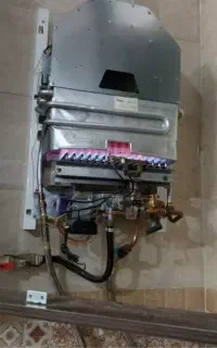 فروش.  و خریدار آبگرمکن دیواری ایستاده، پکیج