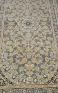 فرش هزارو دویست شانه یک در دومتر ترنج دار