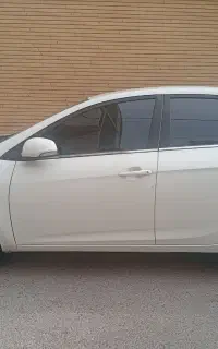 راننده همراه ماشین جک