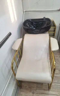 سرشور سالن زیبایی  تمیز وسالم