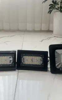 ۳عدد پروژکتور در حد نو