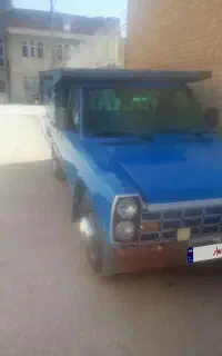 نیسان مدل ۸۲