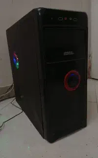 کیس کامل کامپیوتر گیمینگ میان رده در حد نو