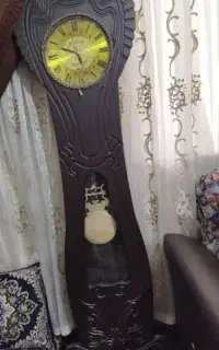 ساعت ایستاده و تابلو ون یکاد