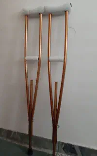 عصا زیر بقلی