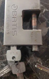 قفل کتابی