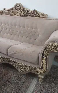 مبل سالم ۷نفره و۳ عدد میز عسلی