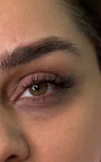 خدمات اکستنشن مژه و لیفت ابرو و مژه