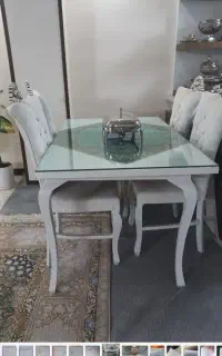 میز ۶ نفره و ۴ صندلی