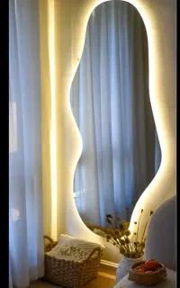 اینه پشت چراغ دار