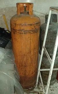 کپسول بزرگ ۵۰ کیلویی دو دسته پرسی