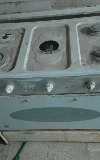 گازوکابینت محکم و تلویزیون دست دوم بشرط سالم